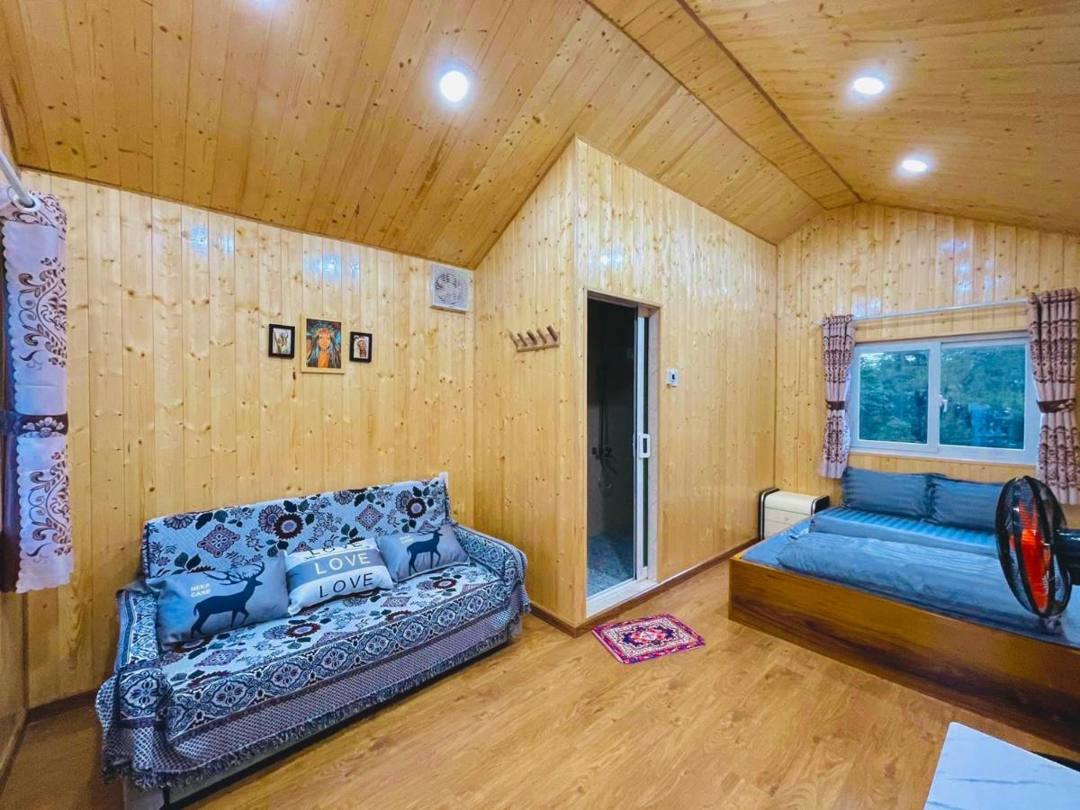 Henisi Homestay Mang Den Kon Von Kla Exteriör bild