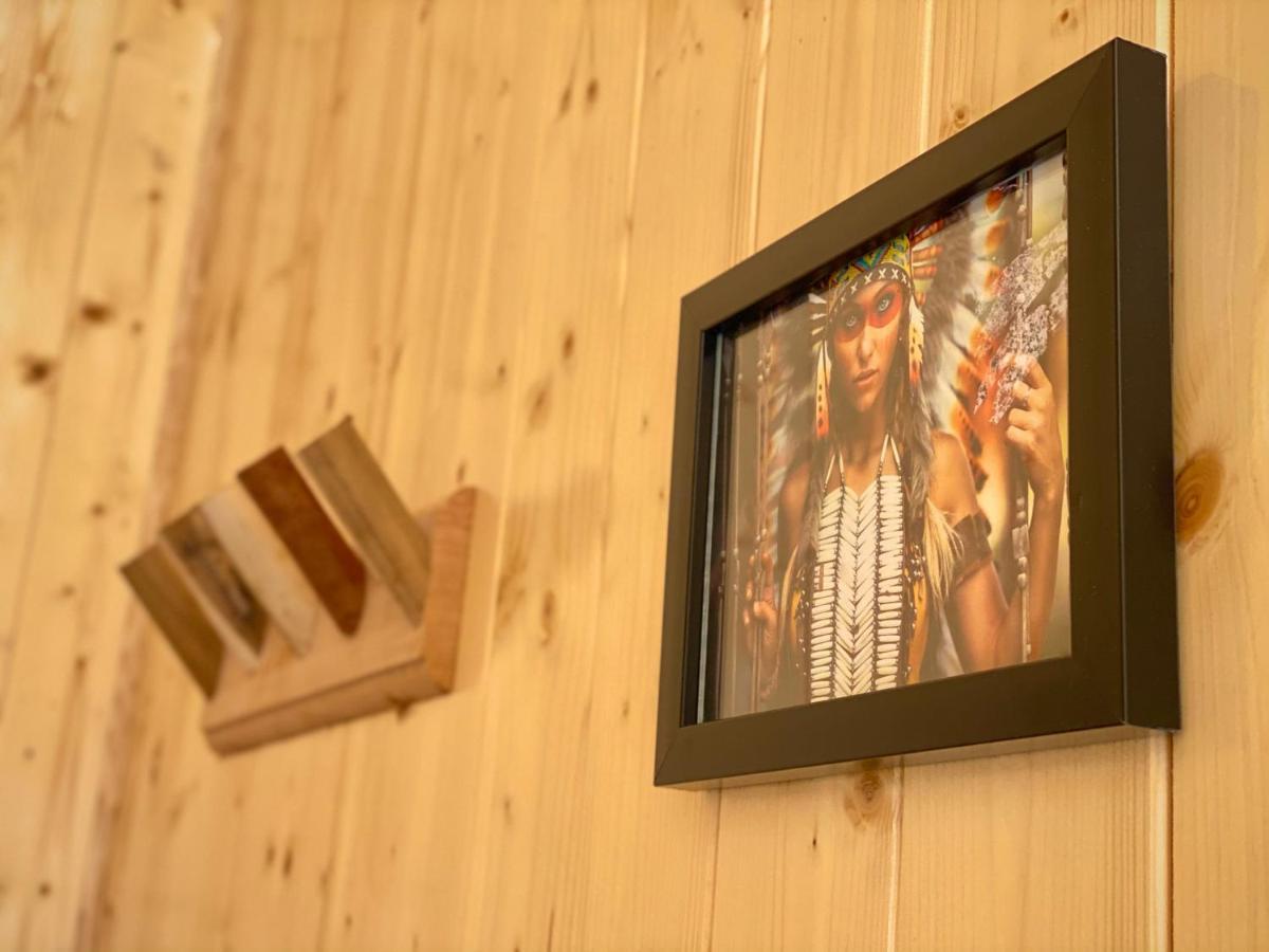 Henisi Homestay Mang Den Kon Von Kla Exteriör bild