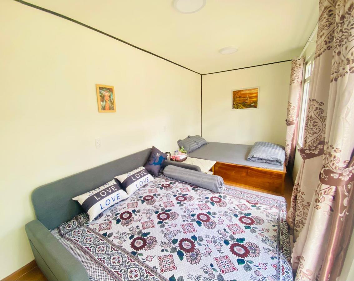 Henisi Homestay Mang Den Kon Von Kla Exteriör bild