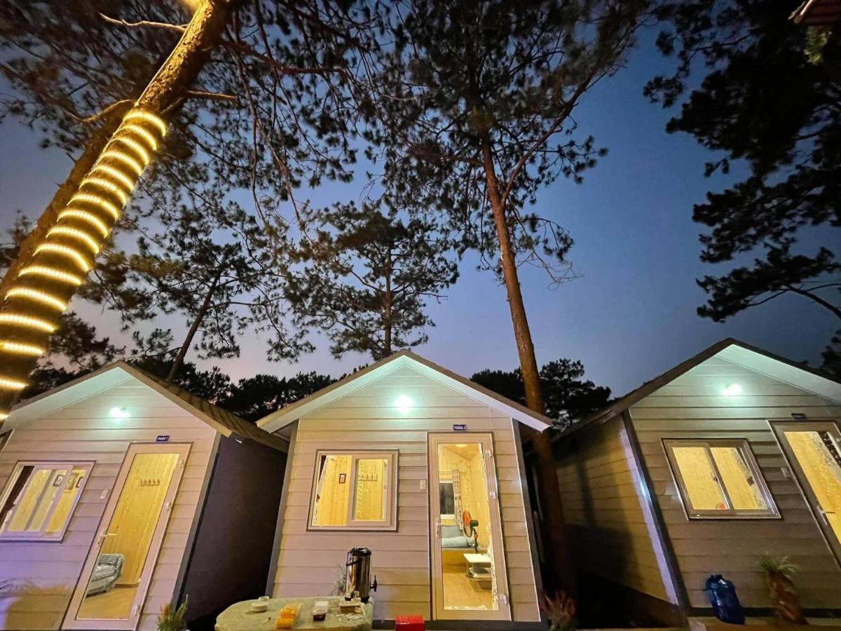Henisi Homestay Mang Den Kon Von Kla Exteriör bild