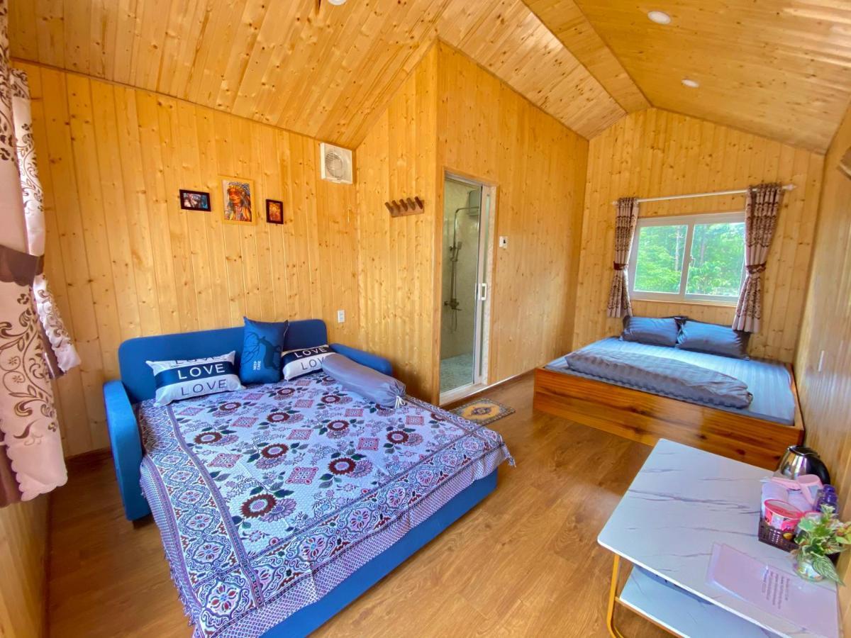 Henisi Homestay Mang Den Kon Von Kla Exteriör bild