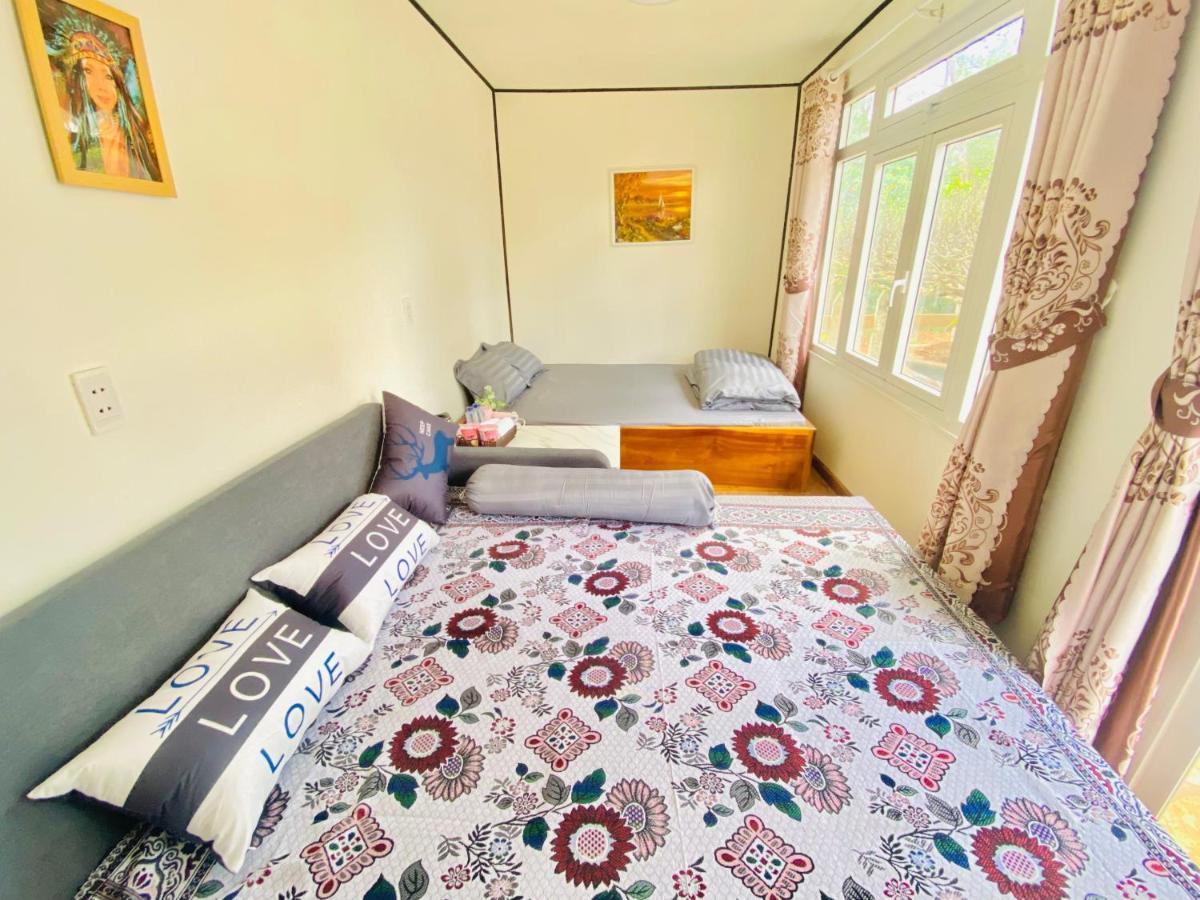 Henisi Homestay Mang Den Kon Von Kla Exteriör bild